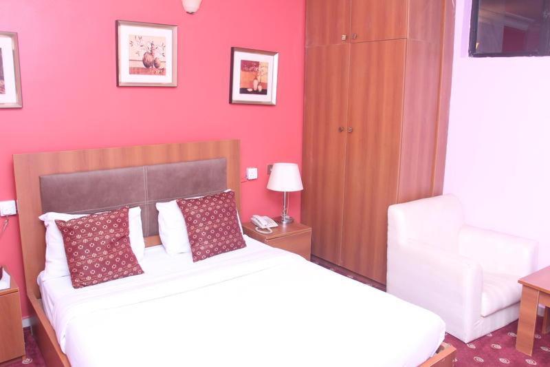 Grand Ibro Hotel Annex Ankuru Exterior photo