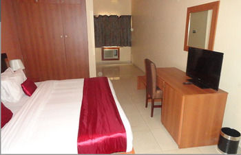 Grand Ibro Hotel Annex Ankuru Exterior photo